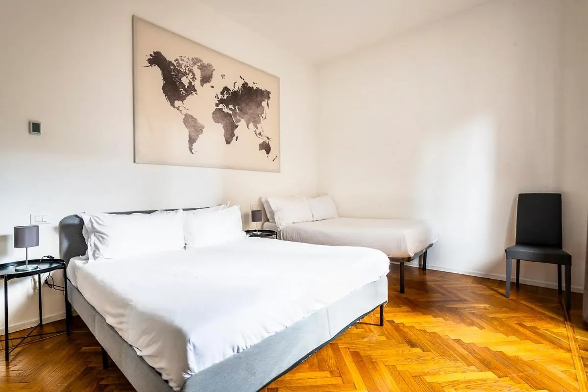 Exclusive 3 Bedrooms Apartment Near Duomo Mailand