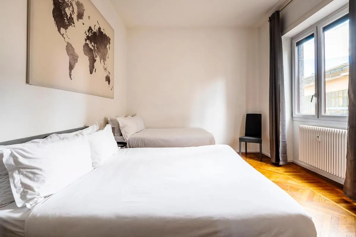 Exclusive 3 Bedrooms Apartment Near Duomo Milan 0*,  Italy